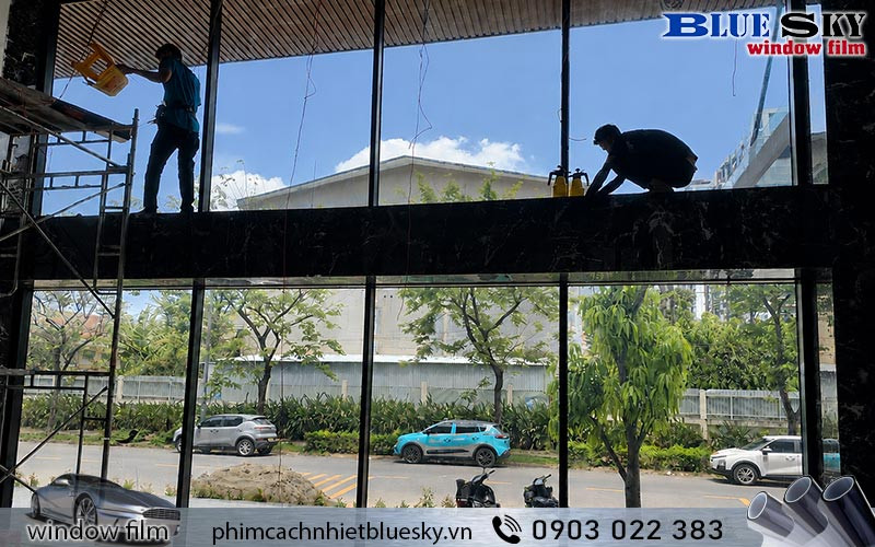 Cách lựa chọn giấy decal phản quang phù hợp với hướng nắng và nhu cầu sử dụng